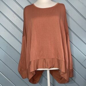 Wishlist Brown Athletic 3/4 Sleeve Open Back Top